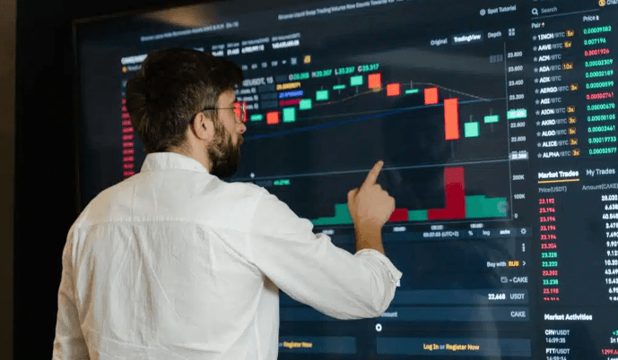 Real-Time Analytics & Insights